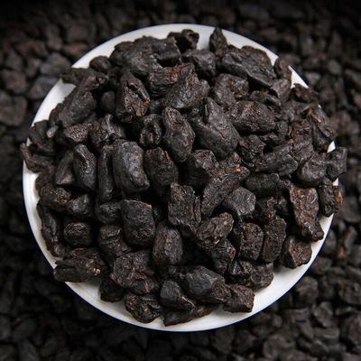Yunnan lepkavá vůně Broken Silver Menghai Ancient Tree Puerh Zralý čaj 250 g