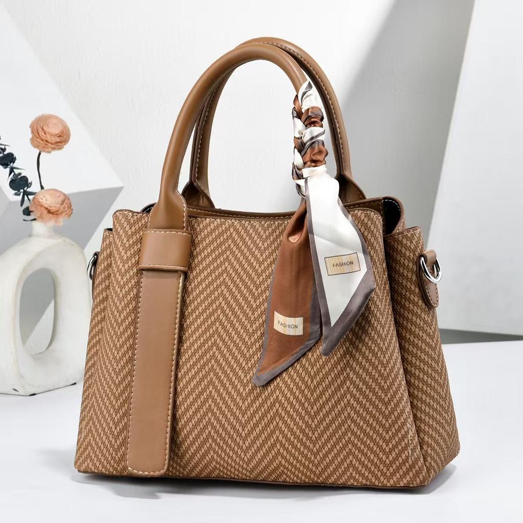 Good Looking Stylish Commuter Tote Handbag For Ladies, Multiway Shoulder & Crossbody Daily Matching Bag