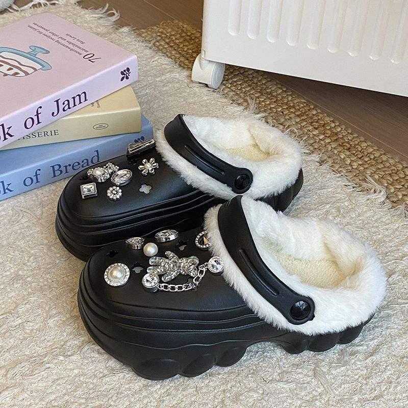 Herren- und Damen-Plüschpantoffeln für den Winter 2024: Fellige, dicksohlige, höhenverstärkende Clogs für den Außenbereich