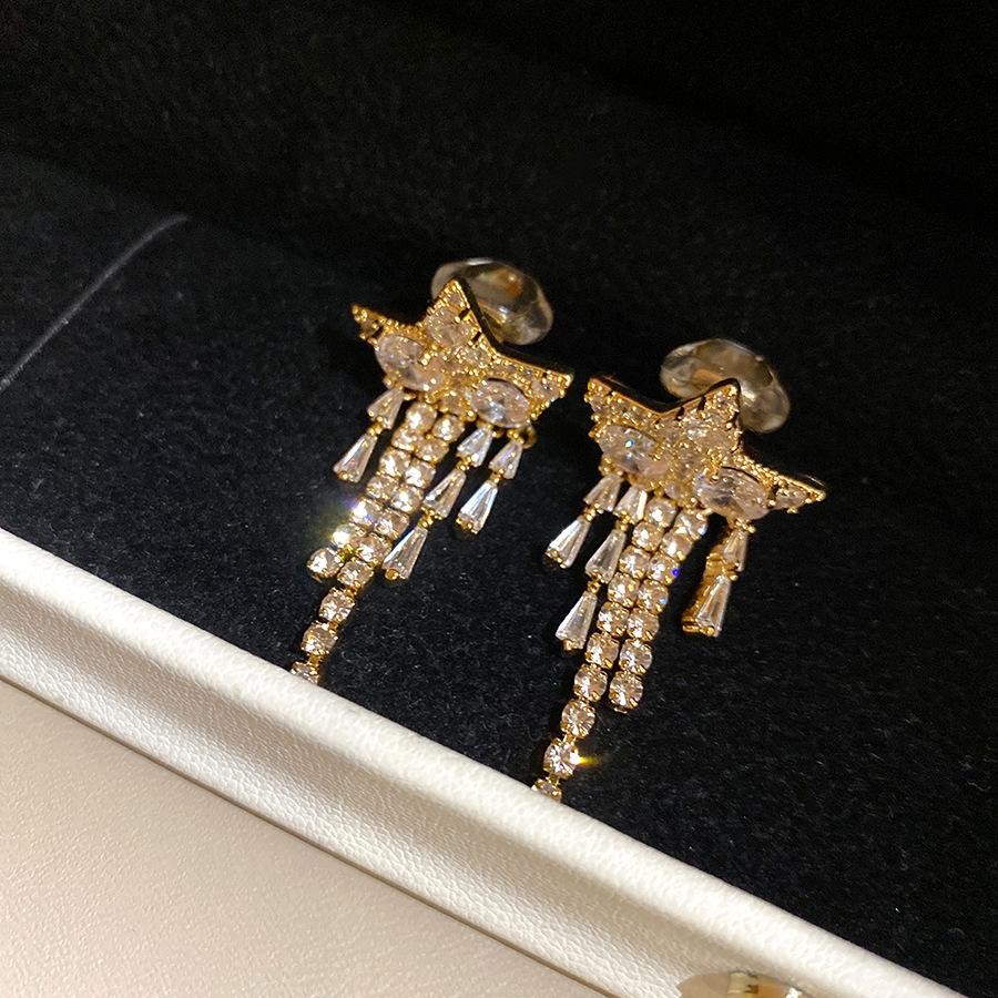 

K real gold electroplated zircon star fringed ear clips simple fashion temperament earrings light luxury high-end earrings women