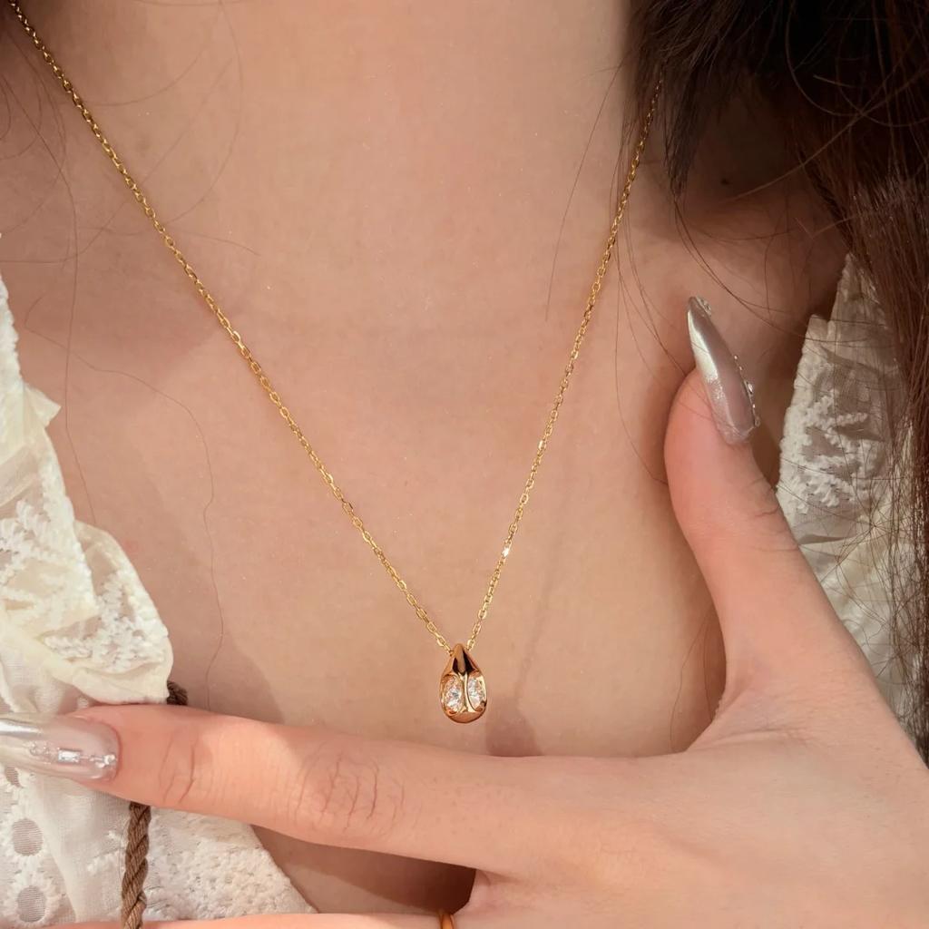 Vintage Medieval Gold With Diamonds Zircon Small Water Droplets Almond Necklace Women'S Retro Temperament Teardrop Collarbone Chain