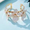 Elegantes Metall Emaille Blume Offenes Armband für Damen Übertrieben Exquisit Weiße Rote Blumen Florales Armband Party Urlaub Schmuck