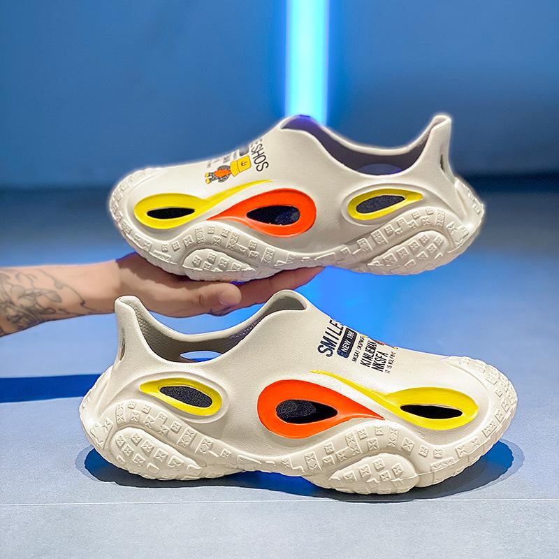 

Hole shoes men s summer stepping on shit feeling outside wear non-slip sports driving bag head slippers wear-resistant deodorant beach sandals 45 бежевий