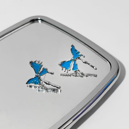 

Синие серьги-бабочки