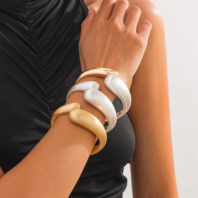 Europäisch-amerikanischer Stil Unregelmäßiger Wassertropfen Metallarmband-Set