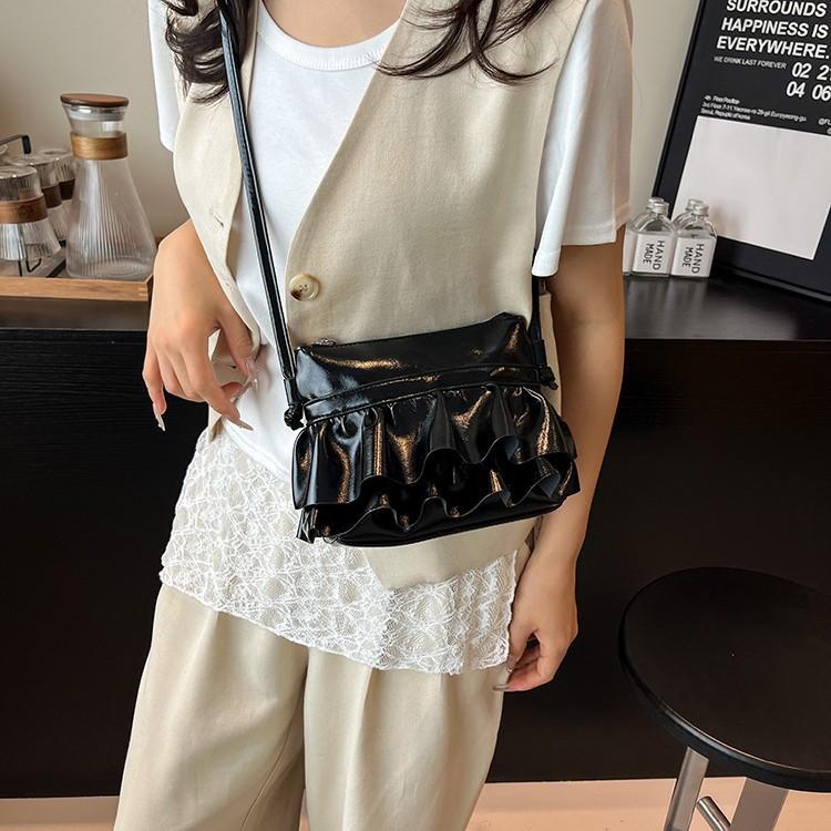 Trendy design pleated shoulder messenger bag fashionable new bucket bag high-end exquisite leather carry