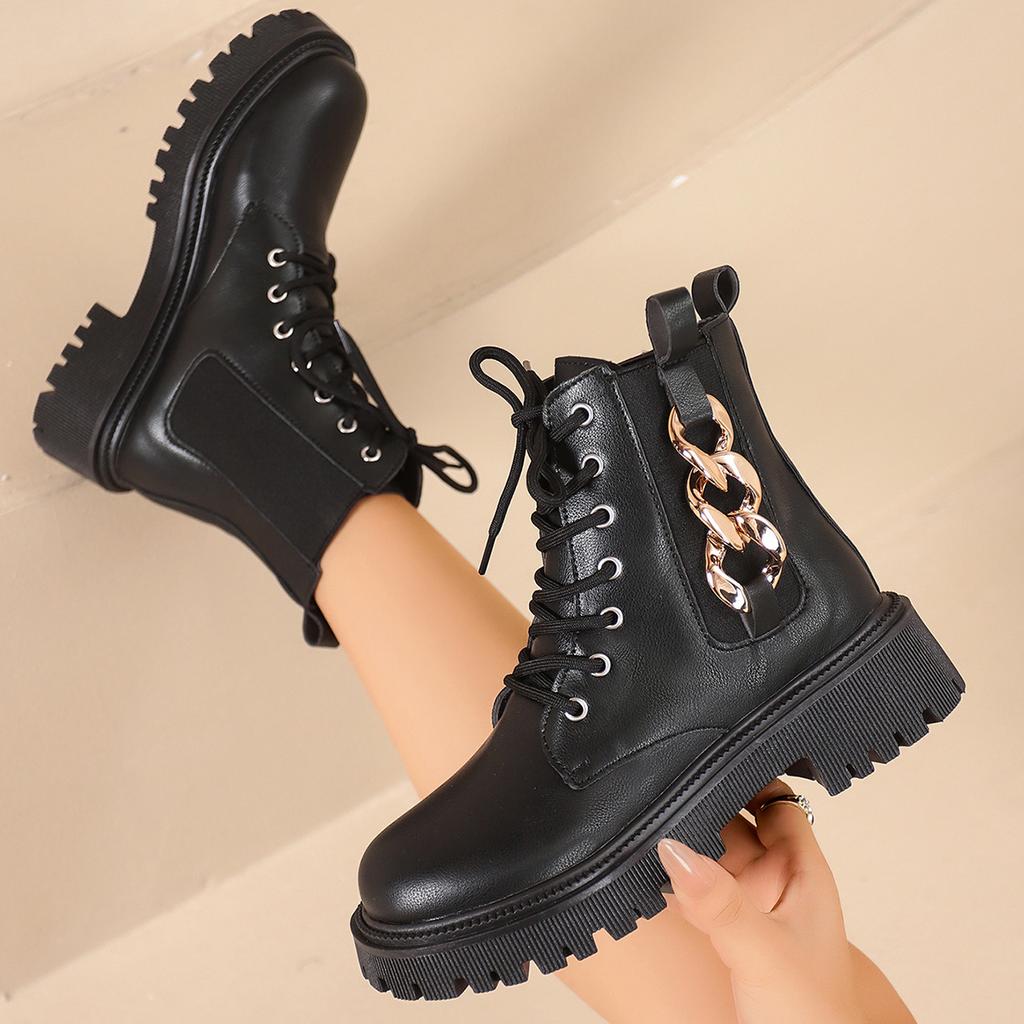 Martin Boots Short Leather Boots Women's Autumn and Winter New Large Size Metal Chain Decorative Chelsea Short Boots Women's Boots