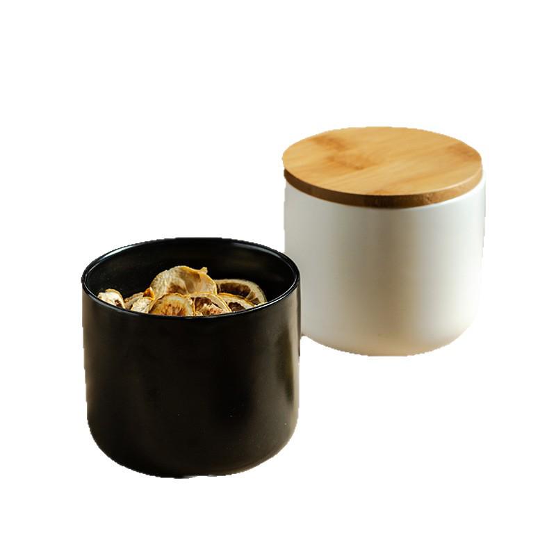 Nordic Ceramic Sealed Tea and Cereal Storage Canister for Kitchen