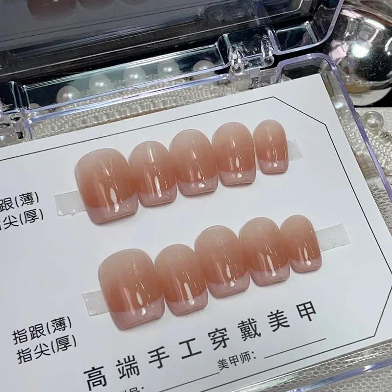 10 Stück Rosa Handgemachte Ombre Französische Kurze Ballerina Press-On Nägel Vollabdeckung Falsche Nagelspitzen Tragbare Maniküre