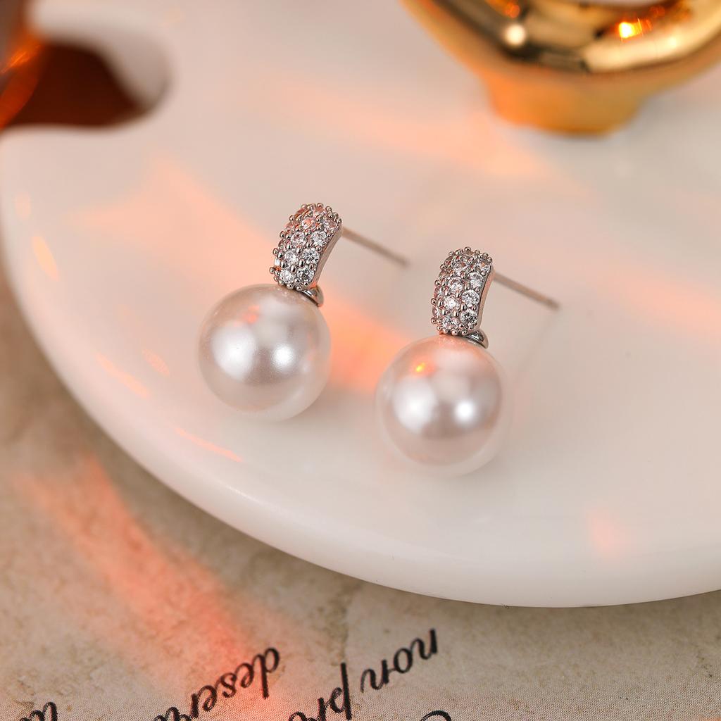 Premium Pearl Stud Earrings S925 Silver Needle Elegant Exquisite Earrings Retro Temperament Versatile Earrings