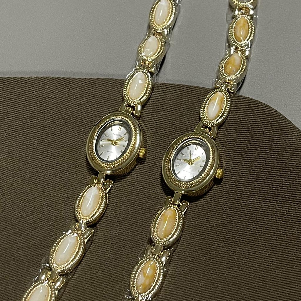 Oval Small Dial Watch Female Niche High-Value Retro Court Style Bracelet Quartz Watch