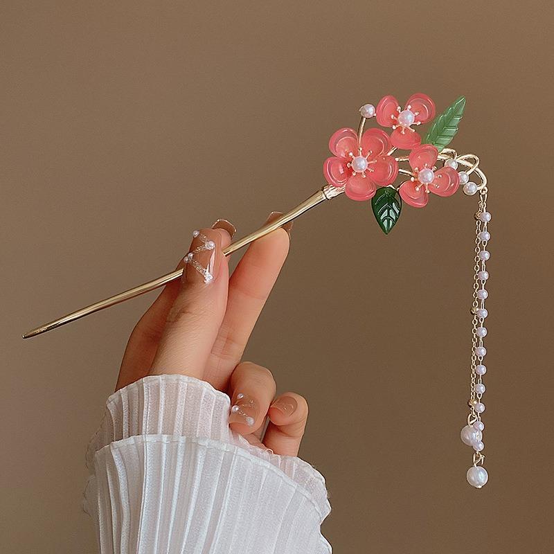 Chinese Retro Style Three-dimensional Flower Butterfly Alloy Women's Hairpin Long Tassel Chain Hanfu Updo Hair Clip Headwear
