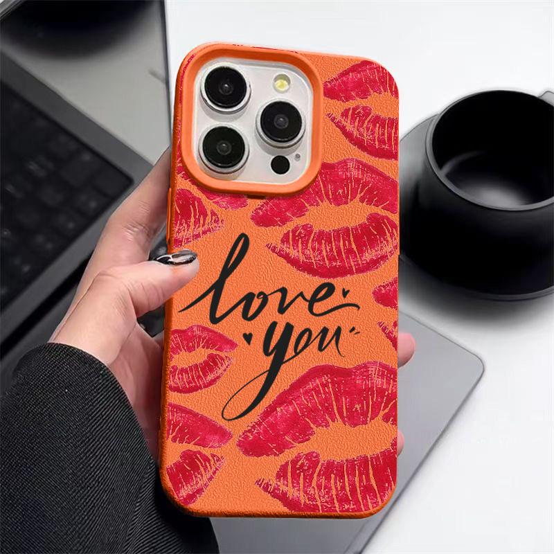 

Чехол для телефона с матовой кожей и принтом губ для iPhone 16 Pro Max 15 Pro 14 13 12 11, мягкий, ударопрочный, из ТПУ, тонкий чехол-бампер для защиты объектива iPhone 15 Pro Max оранжевый
