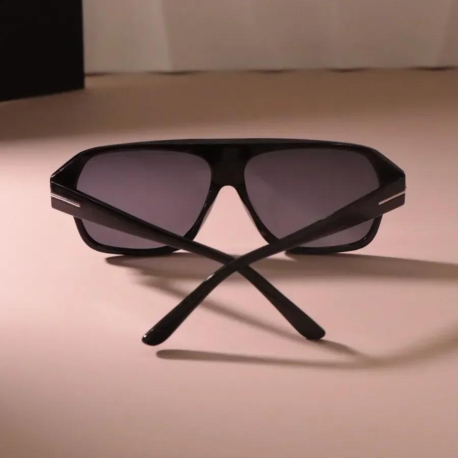 Punk Square Sunglasses Women Men Luxurious Casual Sun Glasses Female Male Outdoor Mirror Colors Designer Brand Fashion