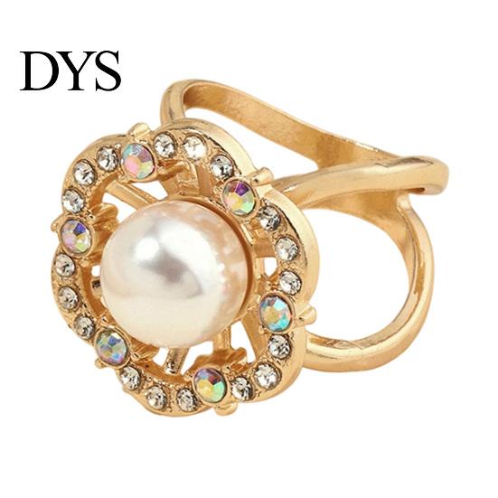 Feminine Scarf Accessory Retro Flower Ring, Faux Pearl Rhinestone Clip, Elegant Decorative Silk Holder for Women Neckerchiefs Shawls Shirts Ring