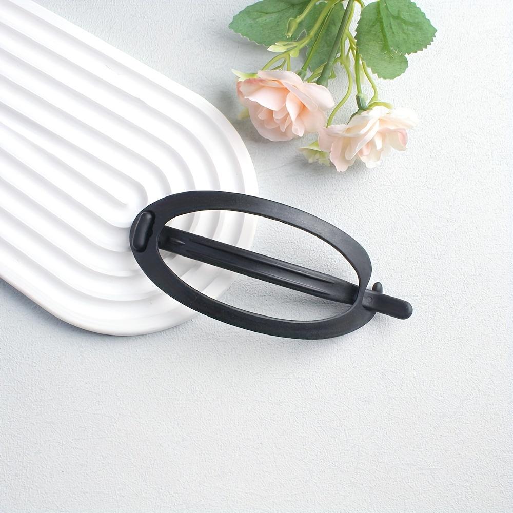 Elegant Solid Color Twist Hair Clip Simple, Versatile Oval Design with Hollow Detail for Women, One piece, Hair Clip