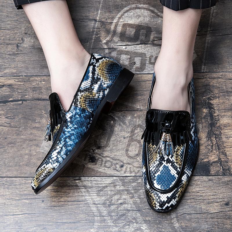 Brand Men's Comfortable Pointed Banquet Leather Shoes Korean Version Men Spring Snake Skin Pattern Casual Leather Shoes