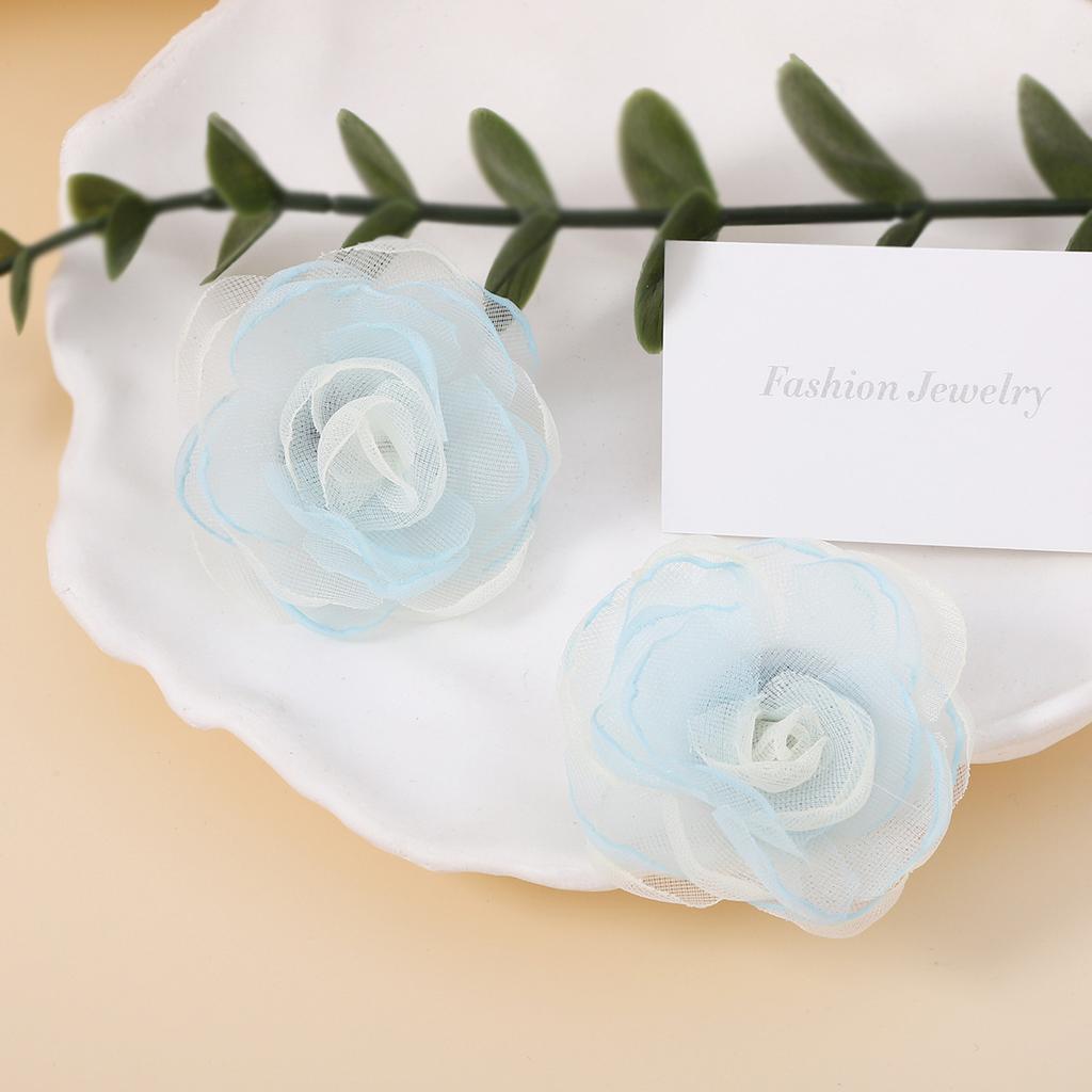 Korean version of the new Mori handmade chiffon burnt edge three-dimensional camellia earrings, sweet princess fashion style versatile earrings