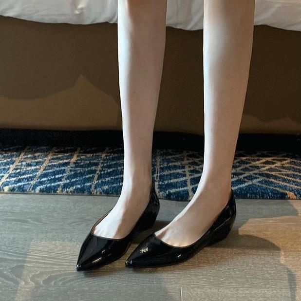 Sheepskin Version Spring and Autumn French Style Black Inner Height-increasing Women's Shoes Pointed Flat Shoes Women's Shallow Mouth Shoes Versatile