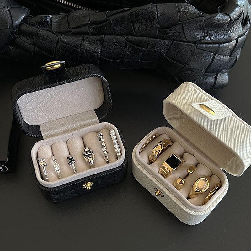 1/2 Stück Mini Tragbare Kleine Schmuckschatulle für Frauen Aufbewahrung von Schmuck Ringhalter Schmuckaussteller Organizer Displaybox SSH03