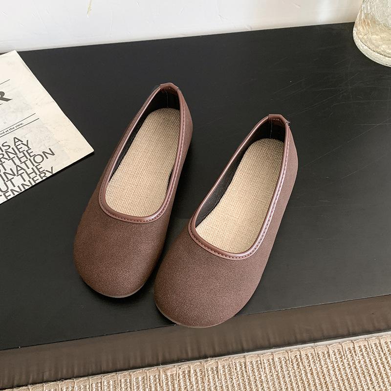

2025 spring new French retro flat Mary Jane shoes women s shallow mouth one pedal single shoes with skirt grandma shoes 40