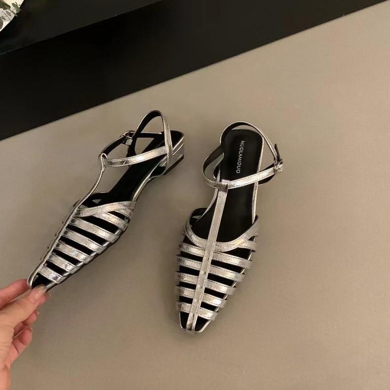 Fashion Women's Flat Sandals Fashion Summer Genuine Leather Casual Sexy Round Toe Party Daily Dress Up Sandals