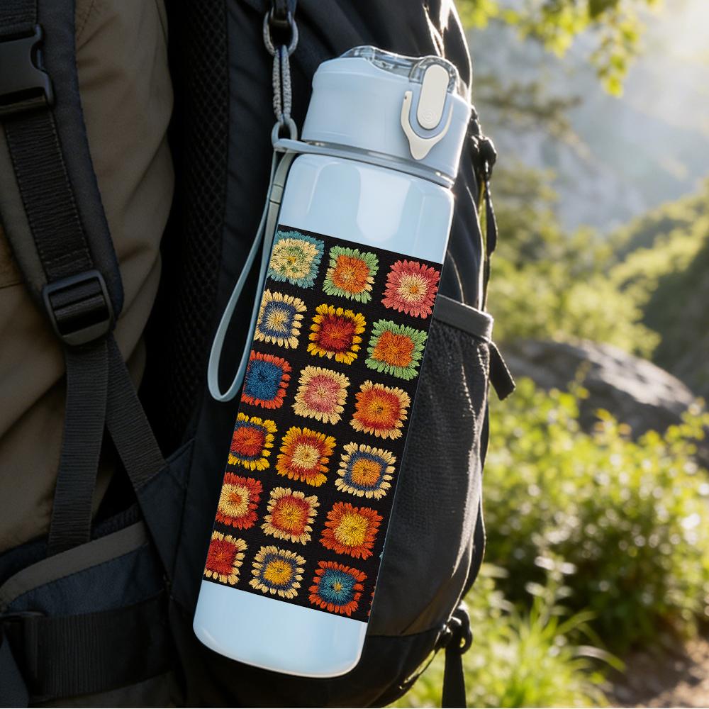 1PC Multicolor Square Mosaic 750ml Color Plastic Sports Water Bottle Leakproof Flip Straw Lid For Sports Office Home Use