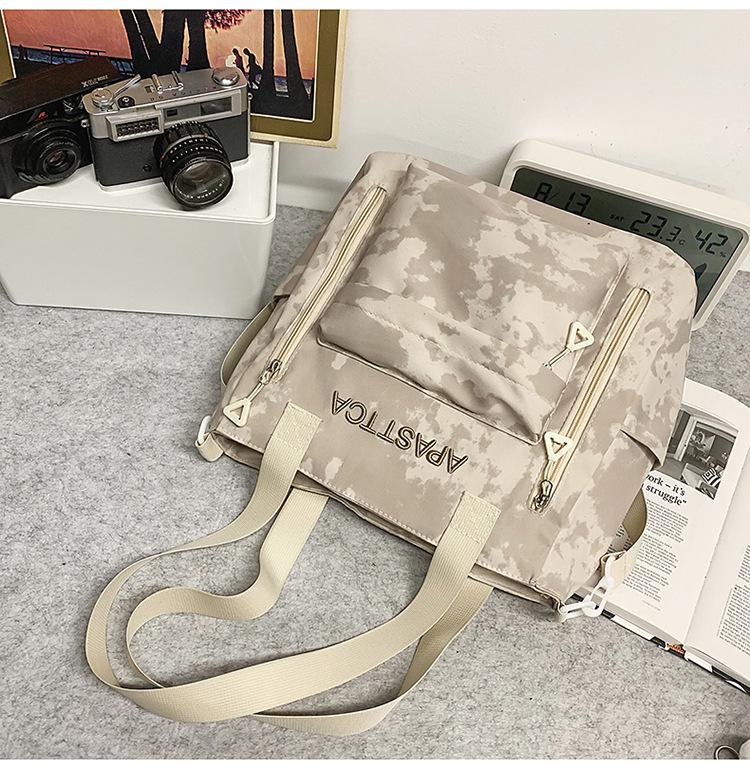 

Школьный рюкзак грязеотталкивающий темная серия ленивый одноплечевой граффити легкий парный