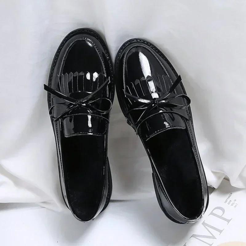Fashion Womens Shoes Patent Leather Women Loafers British Tassel Casual Female Flat Shoes Bowknot Small Leather Shoe Comfortable Zapatos