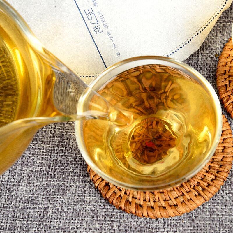 357 g Herbata z ciastem Pu-erh Wu-er Mountain Herbata z wczesną wiosną Surowa herbata z siedmioma nasionami