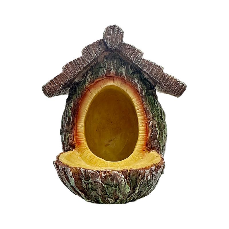 Декорация для сада  Пень-скворечник и кормушка  из смолы