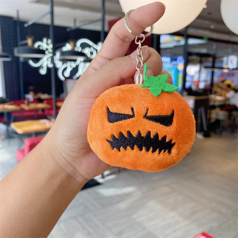 Kreativ Halloween Gresskar Plysj Anheng - 8cm Kosedyr til Klypemaskin