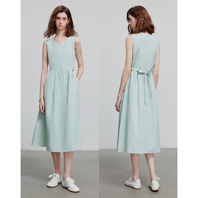 Chuyu V-Ausschnitt Ärmelloses Maxikleid aus Lyocell-Mischgewebe