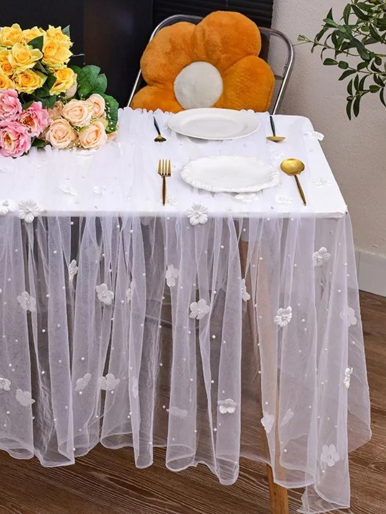 Table tablecloths with pearl tulle decoration designed for table decor at wedding parties