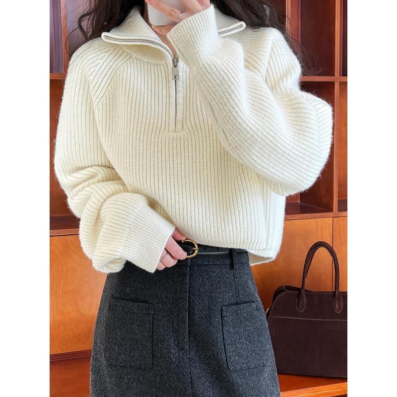 

Новый однотонный свитер с воротником-стойкой, на половину застегивающийся на молнию, с оригинальным дизайном подола и укороченной длиной, вязаный женский