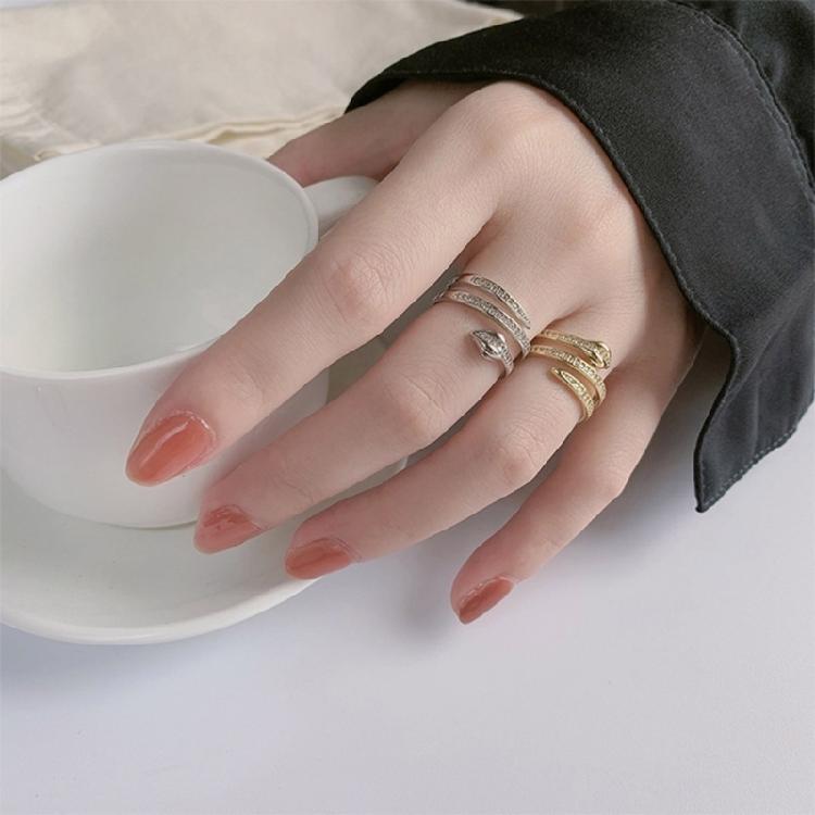 Trendige Schlangen-Wickel-Motiv-Ringe Schicke Legierungs-Schlangenringe Schmuck Einzigartige Ringe Für Frauen, Die Einen Einzigartigen Stil Suchen