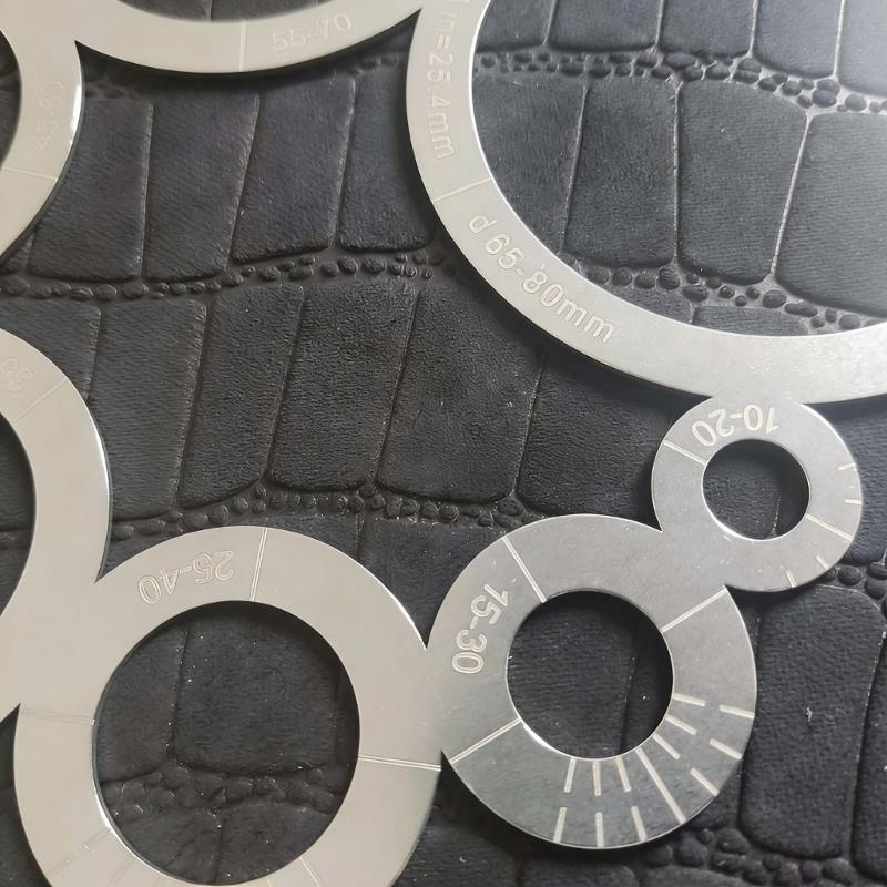 Konstrukce z nerezové oceli Kožený měřicí nástroj na řezání Kulaté řezací pravítko pro přesná kruhová měření v řemeslech