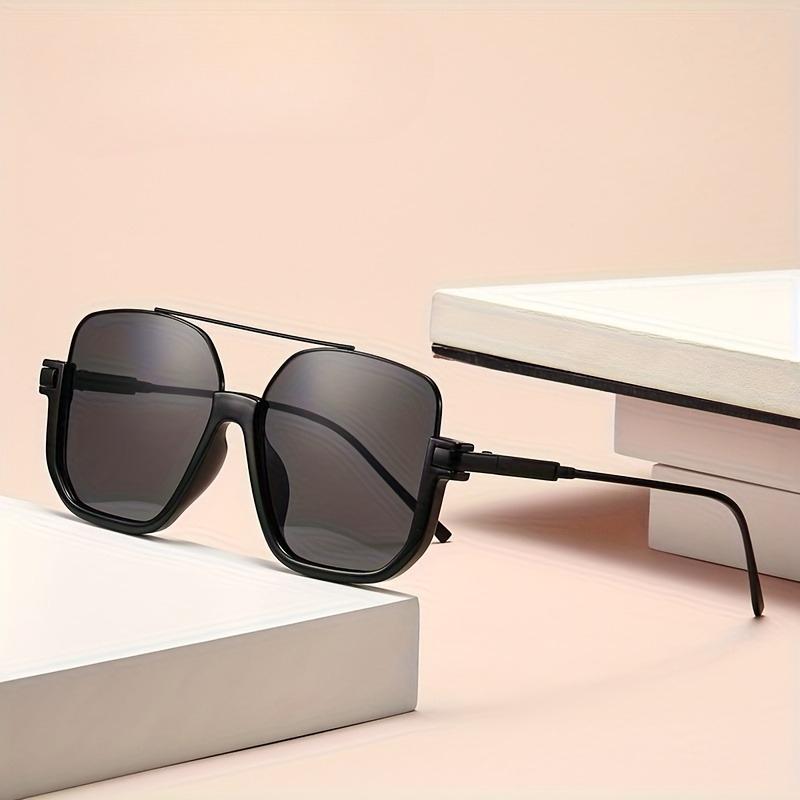 Women's Vintage Rectangular Fashion Glasses Stylish PC Frame with Metal Hinges Casual Streetwear Accessory