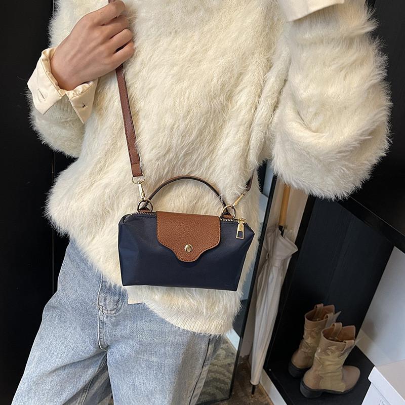 Fashionforward Block Color Crossbody Handbag For Women Stylish And Accessory Functional