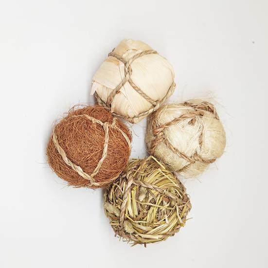 Molar Toy Natural Smell Relieve Anxiety Healthy Hamster Parrot Molar Ball Toy