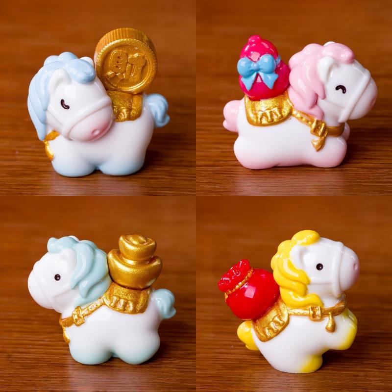 

1/4Pcs 2026 Horse Year Miniature Landscape Ornaments Zodiac Cartoon Lucky Pony Diy Car Decoration Office Desktop Decor A5