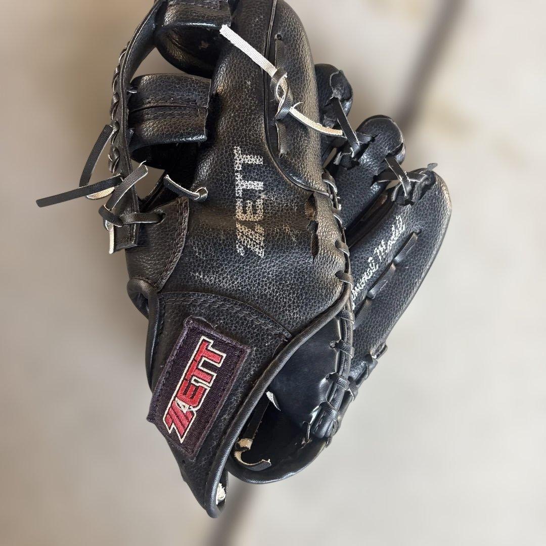 Used ZETT Softball Gloves 10 1/2 Inch Black