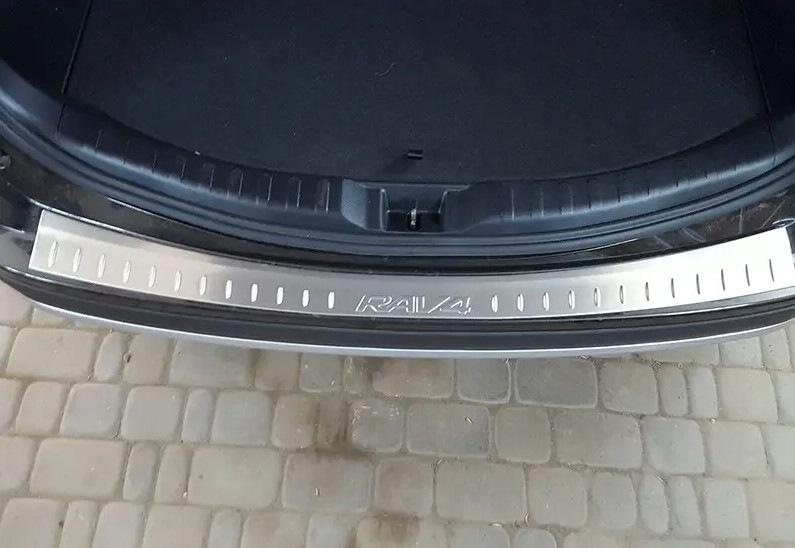 

Накладка на задній бампер Libao (2013-2016, нерж) для Toyota Rav 4