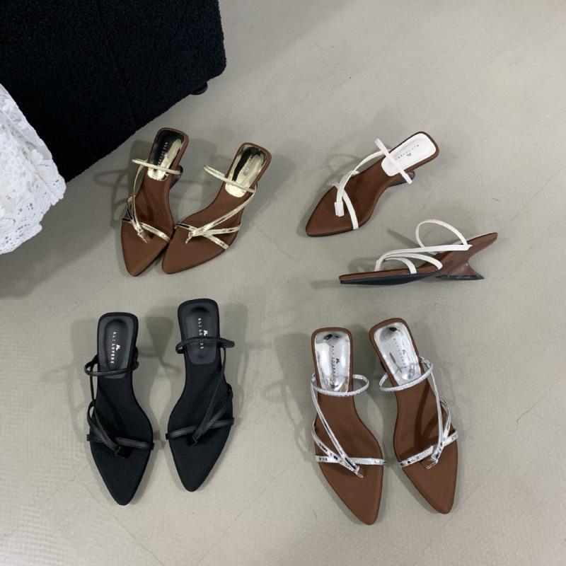 French pointed toe wedge slippers fairy shoes 2025 new summer with skirt toe silver Roman shoes