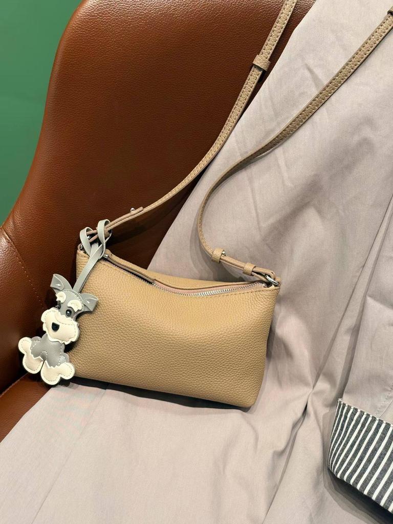 2026 New Genuine Leather Soft Leather Commuter Small Square Bag, High-End Shoulder Bag, Underarm Bag, Crossbody Bag