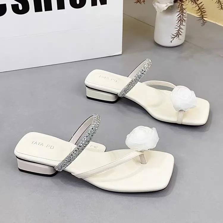 

Fashion Pinch Toe Flip Flops Summer Outdoor Women s Slippers Shoes for Women 2025 New Fashion Low-heel Square Toe Modern Slippers 35