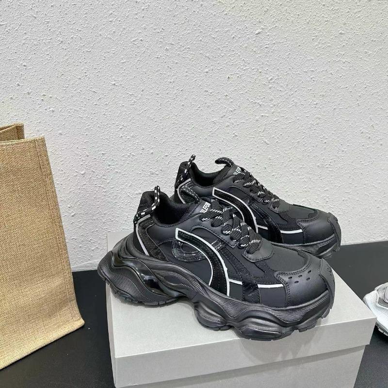 

Кожаные кроссовки на платформе для женщин 24 летние модные универсальные с увеличением роста повседневные спортивные беговые кроссовки для женщин 40