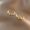 Elegant S925 Silver Pearl Flower Stud Earrings - Fashionable and Versatile for Women