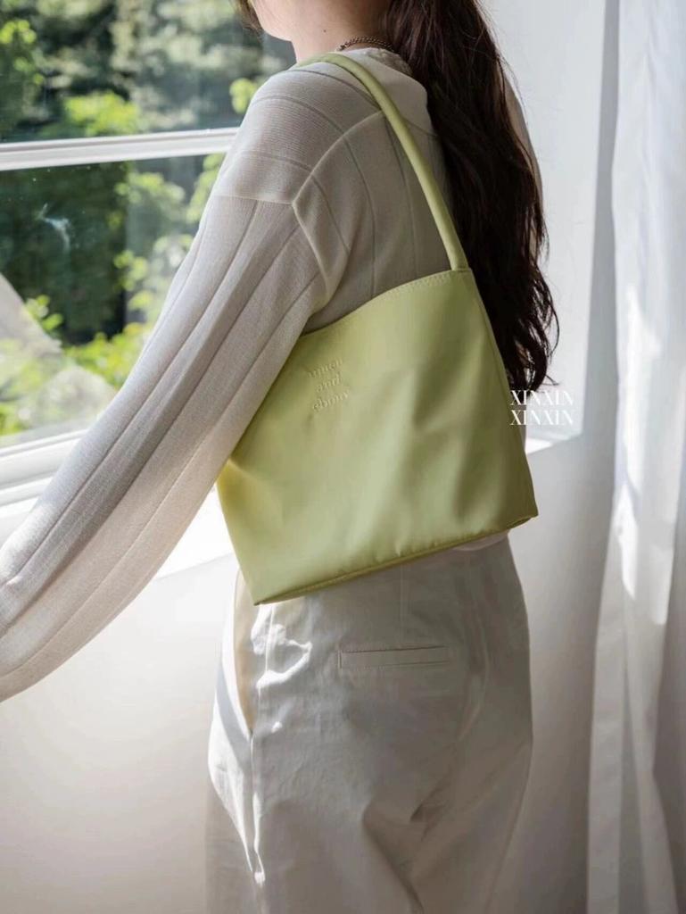 New Bucket Bag Women's Simple Casual Versatile Handbag Nylon Armpit Large Capacity