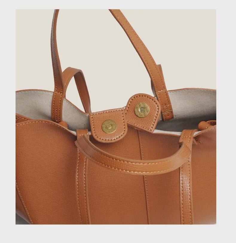 2024 Autumn Large Capacity Genuine Leather Women's Wing Tote Bag